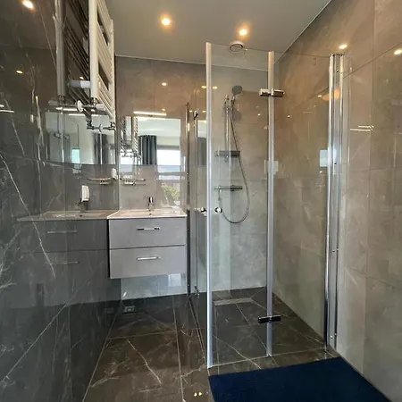 Cosy In The Hague! 3*