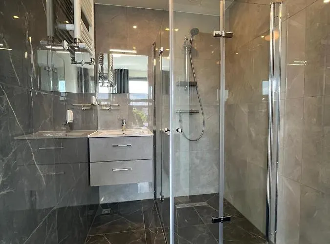 Cosy In The Hague! 3*